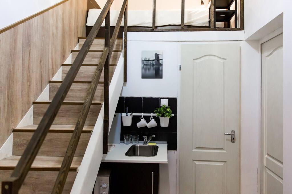 Central Budget Lofts Apartment Будапеща Екстериор снимка