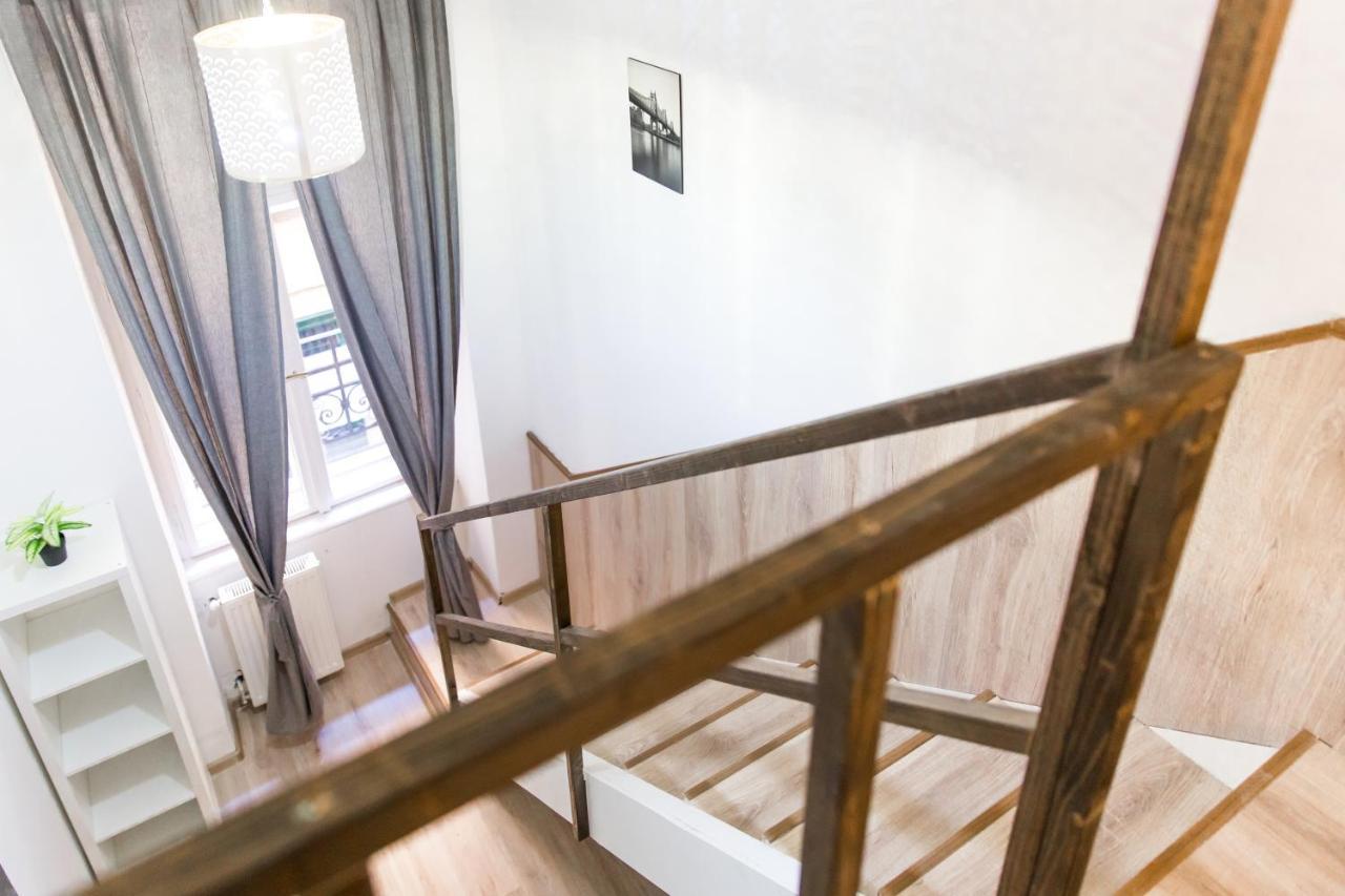 Central Budget Lofts Apartment Будапеща Екстериор снимка